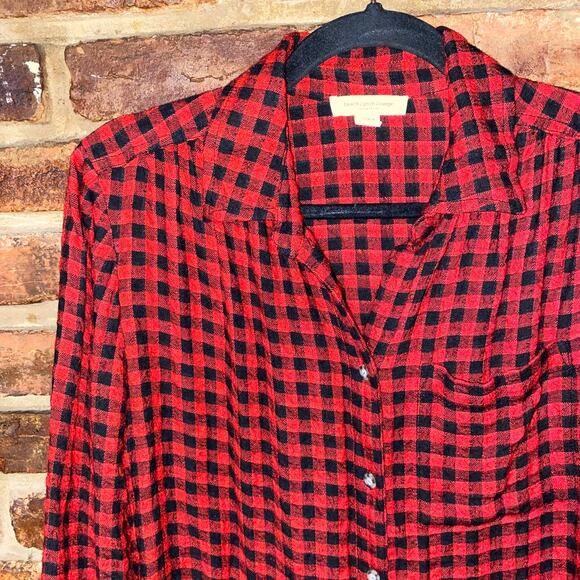 BeachLunchLounge Red Buffalo Plaid Elliott Button Down Shirt Women's Size Small - Picture 3 of 7